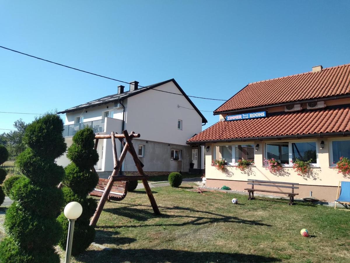 Rooms Vanteo Korenica Exterior photo