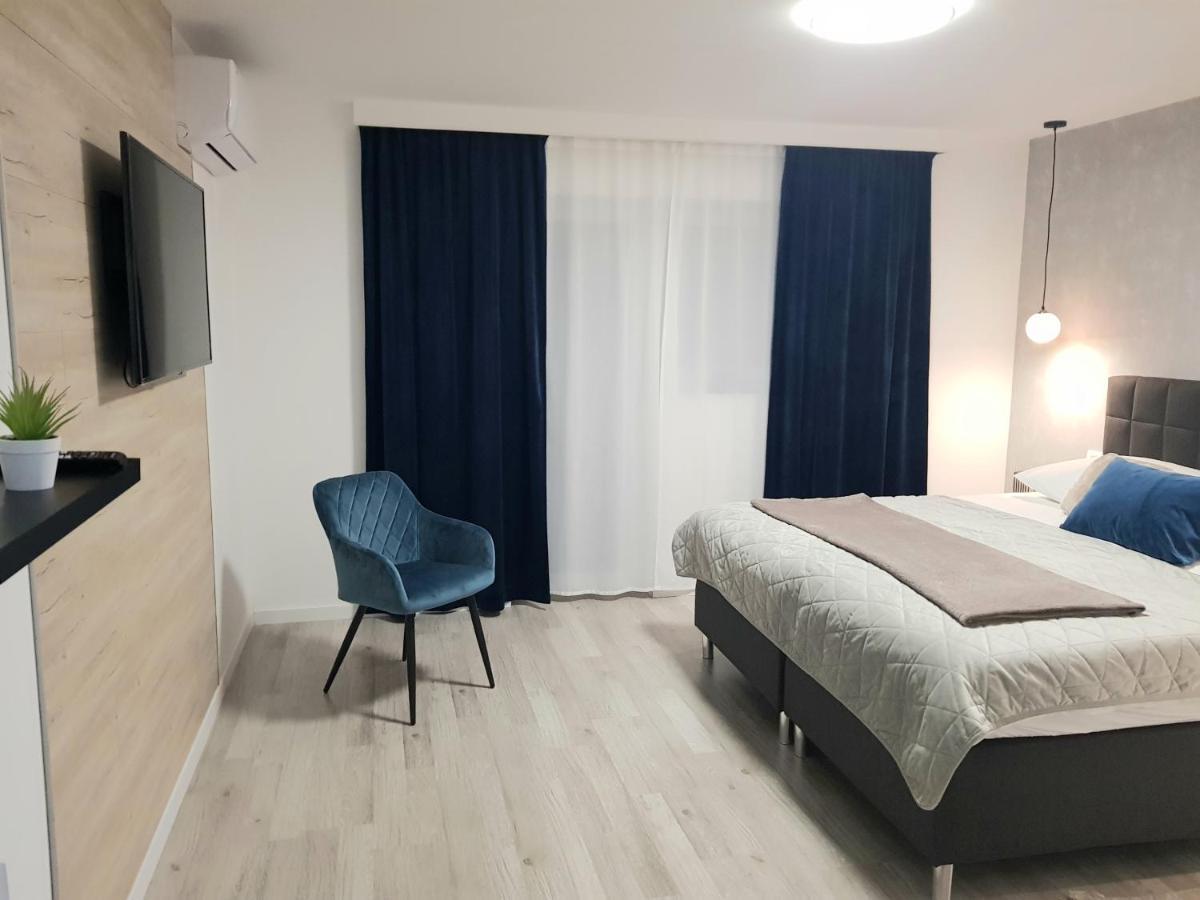 Rooms Vanteo Korenica Exterior photo